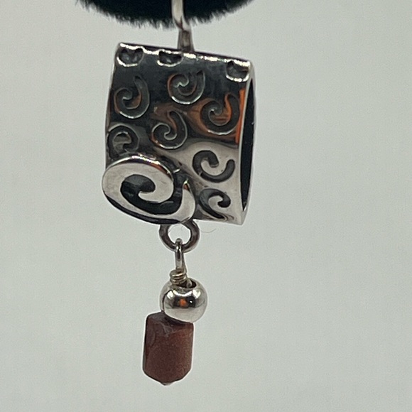 Pretty dangle easy hook fashion silver earrings - Picture 4 of 4